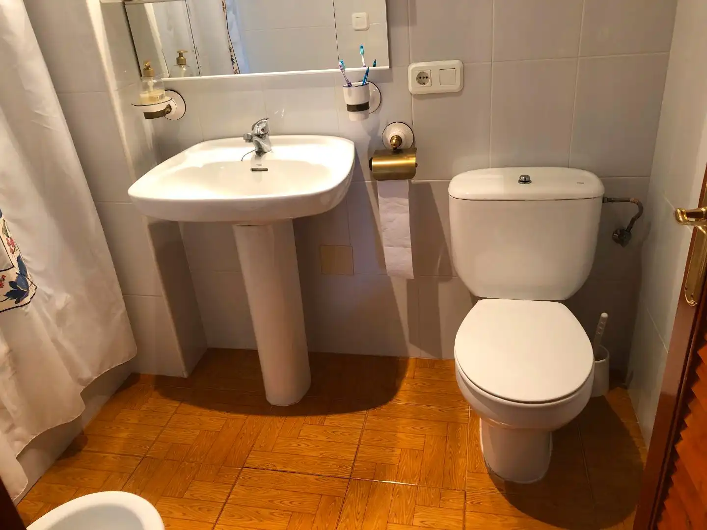 Bathroom of Houses for sale in Alcázar de San Juan  with Air Conditioner, Heating and Private garden
