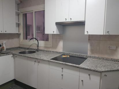 Kitchen of Flat for sale in Vigo   with Heating and Terrace