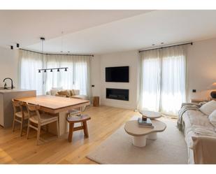 Living room of Flat for sale in Vic  with Heating, Parquet flooring and Balcony