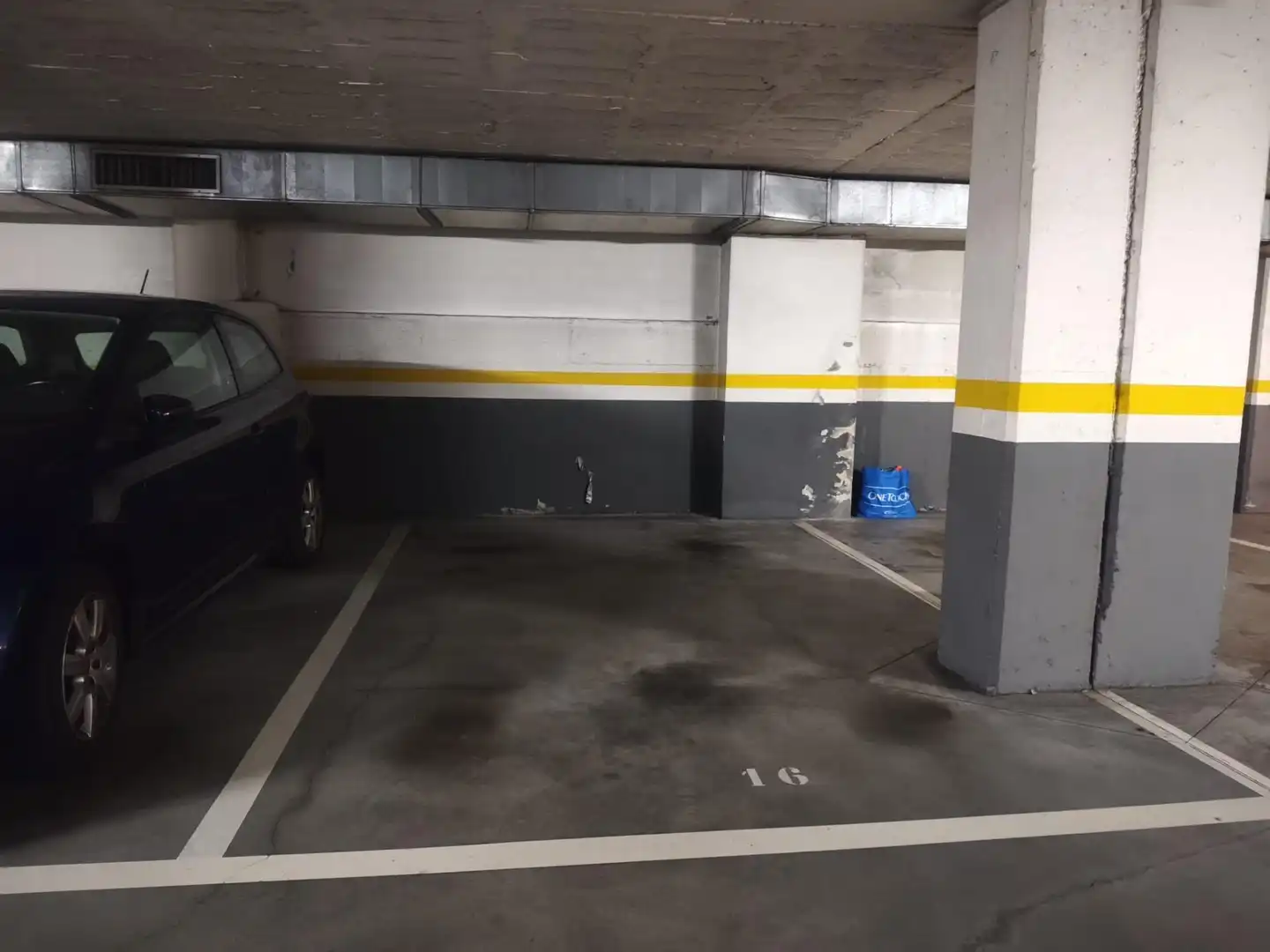 Parking of Flat for rent in Culleredo  with Heating, Parquet flooring and Storage room