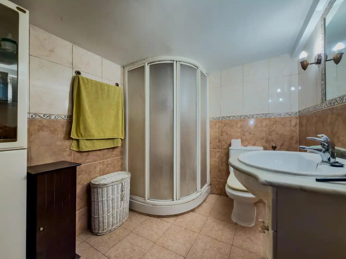 Baño de Casa adosada en venta en Merindad de Valdeporres con Calefacción