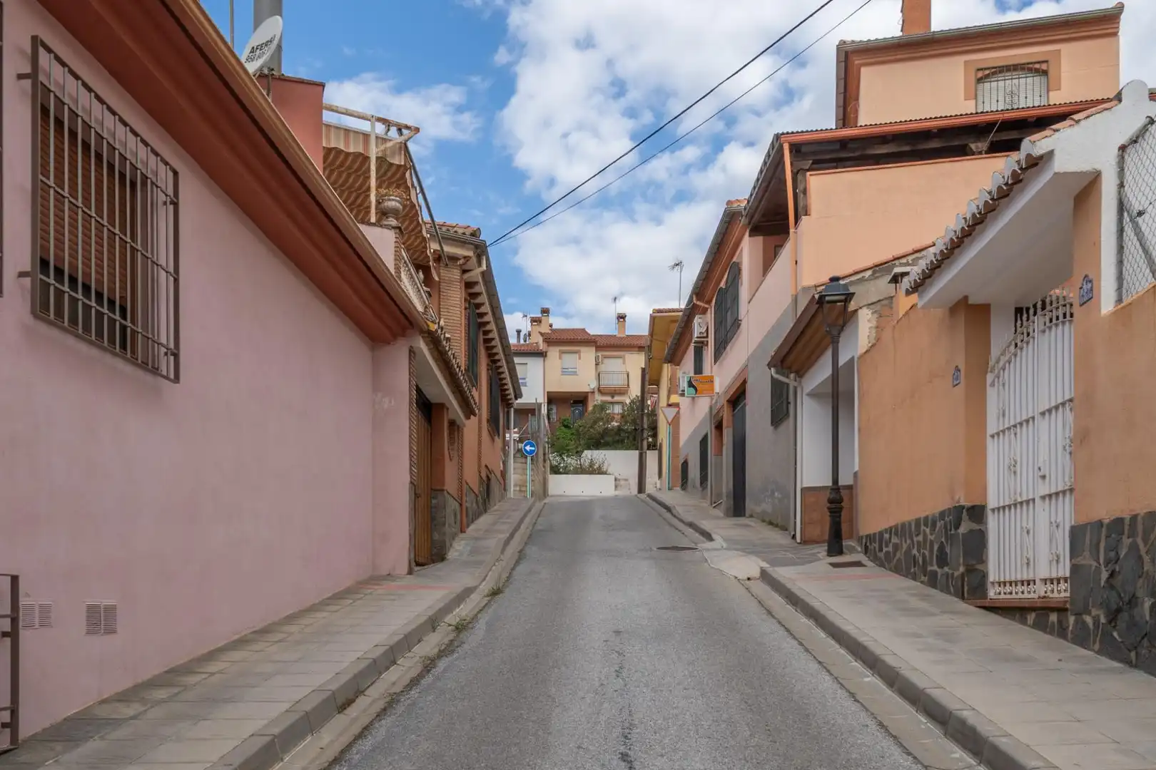 Vista exterior de Casa o chalet en venta en Alfacar con Terraza