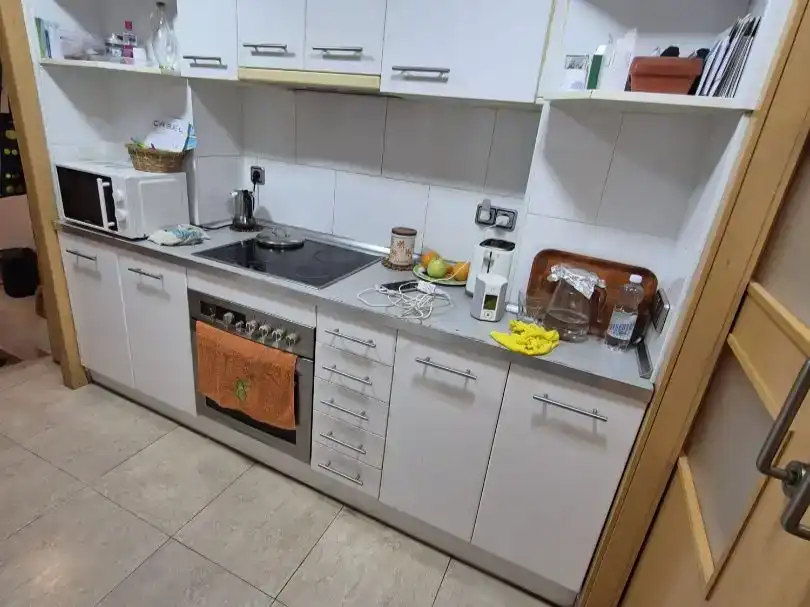 Cuina de Planta baixa en venda en L'Hospitalet de Llobregat amb Aire condicionat