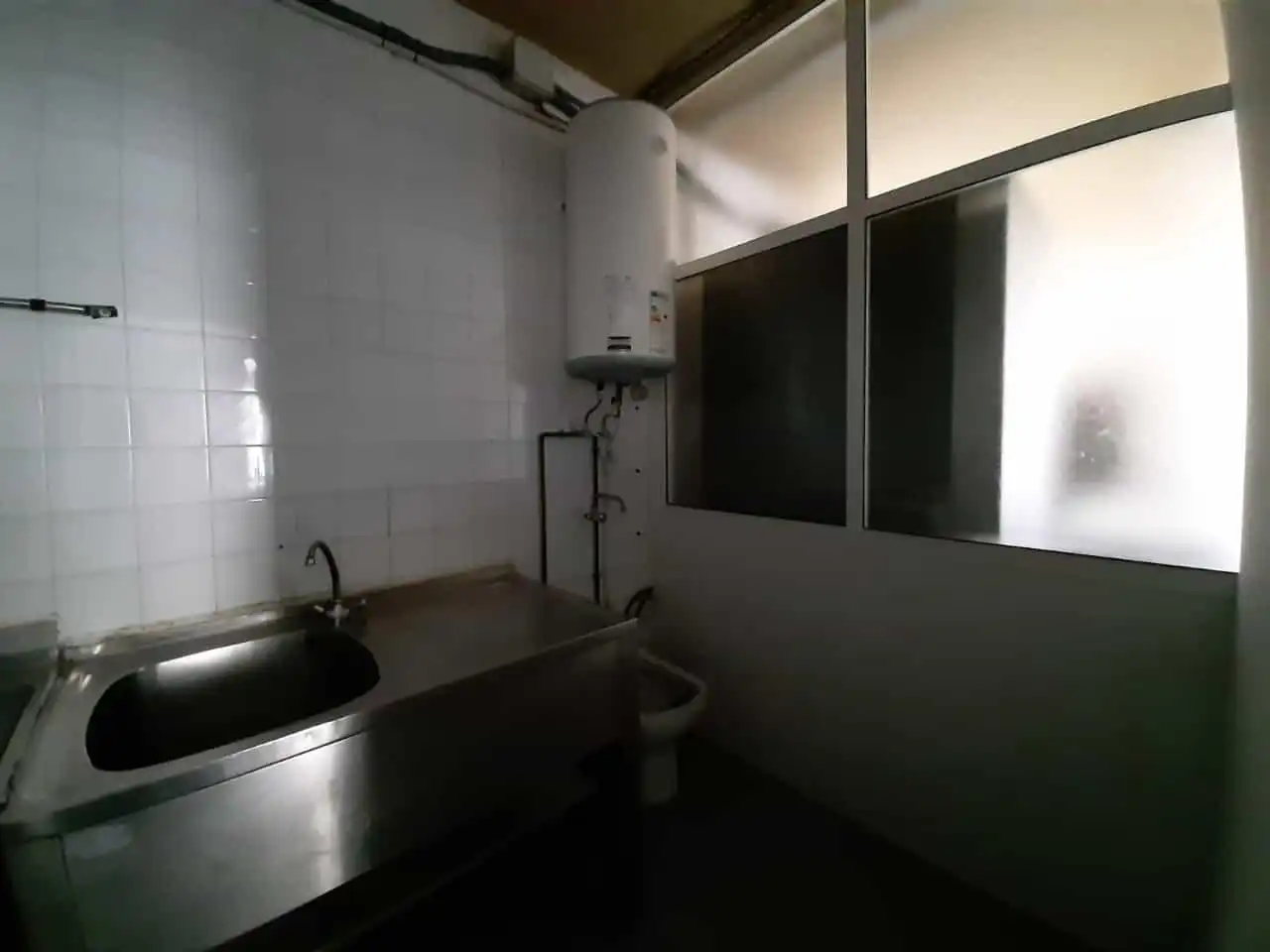 Cuina de Local de lloguer en Cáceres