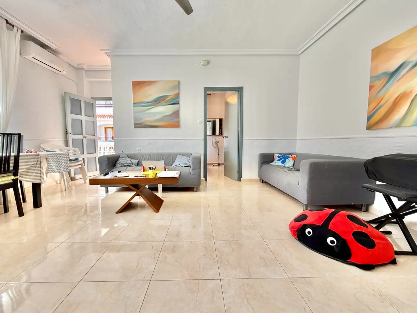 Sala d'estar de Edifici en venda en San Pedro del Pinatar