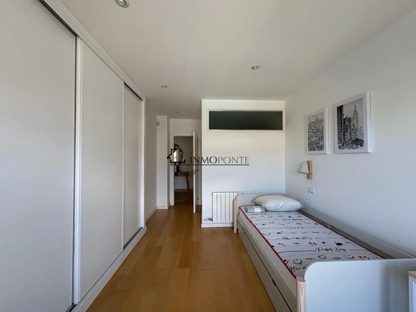 Habitación de Piso de alquiler en Pontevedra Capital  con Calefacción y Trastero