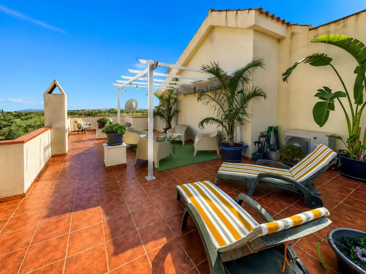 Maisonette zum Verkauf in Madrid, 3, San Jorge / Sant Jordi