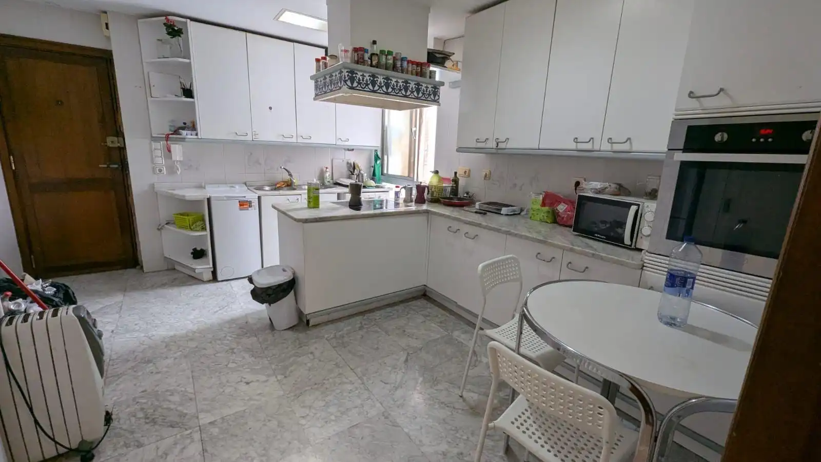 Kitchen of Attic for sale in Sevilla  with Air Conditioner and Terrace