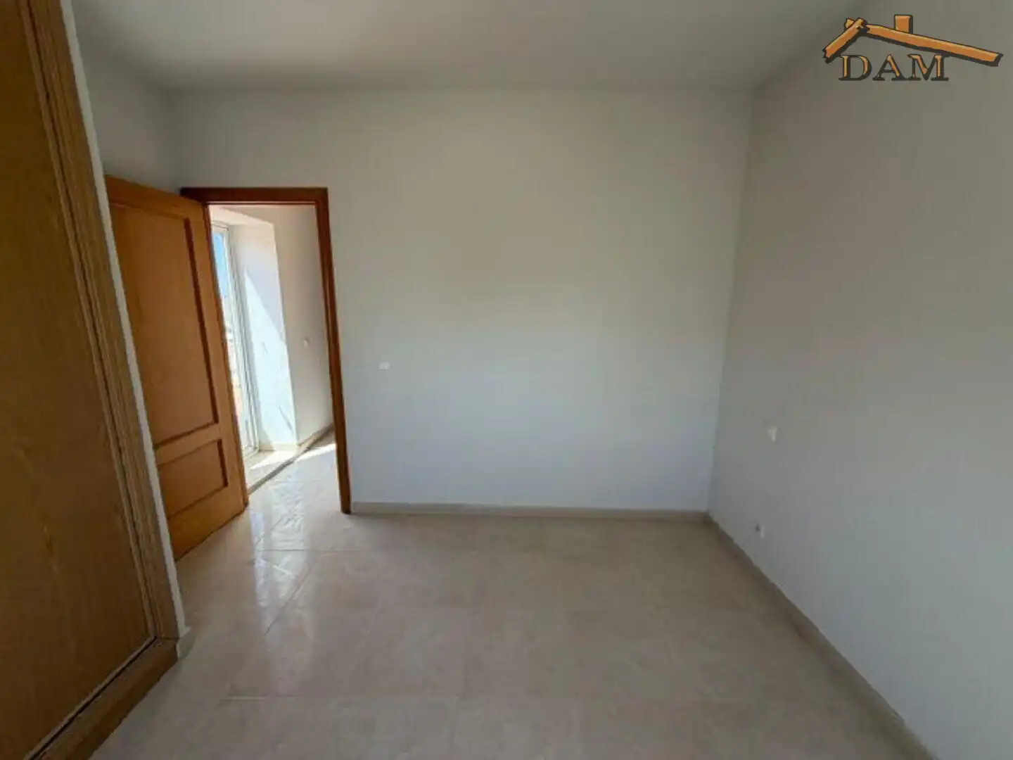Habitación de Casa adosada en venta en Carmena