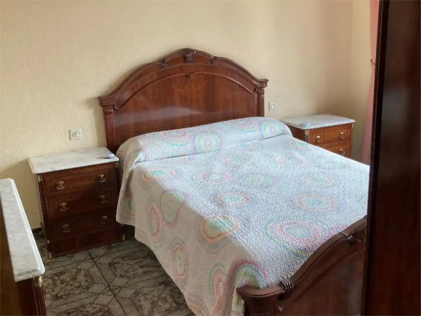 Habitación de Piso en venta en Caniles con Amueblado y Balcón