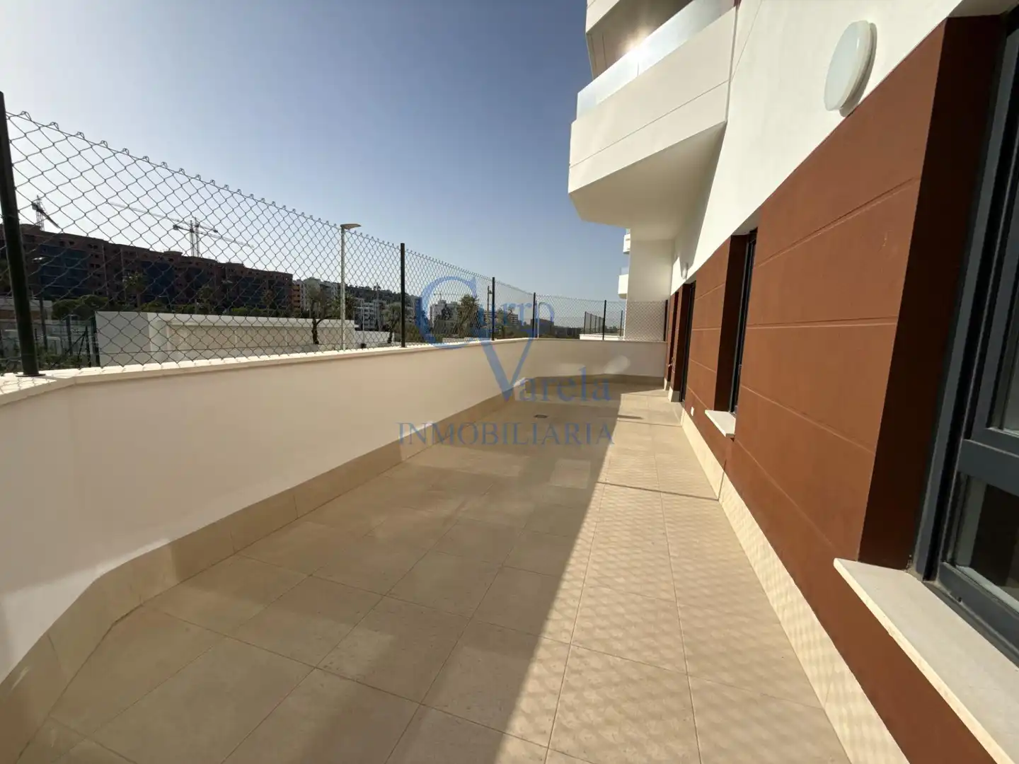 Appartamento con piscina in affitto a Entrenúcleos