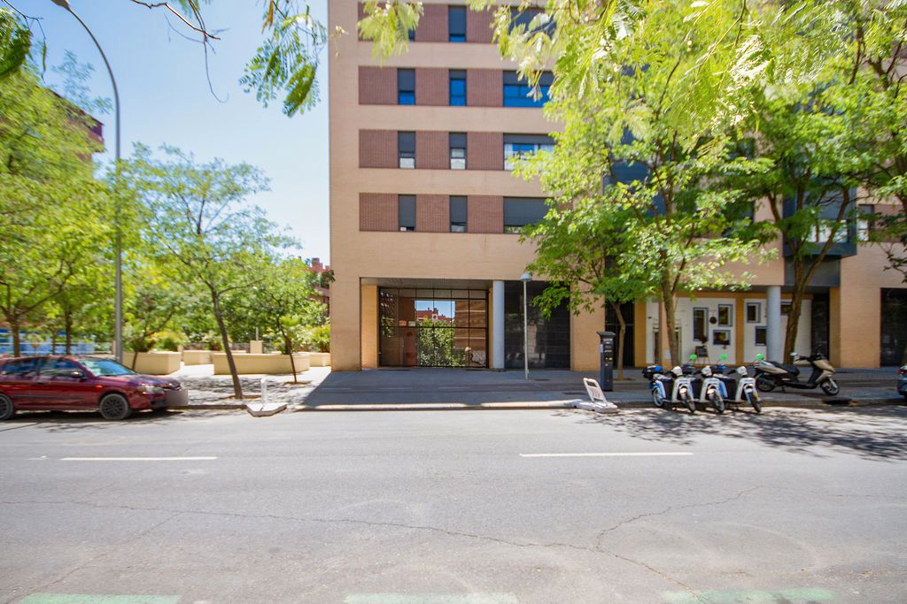 Exterior view of Garage for sale in  Madrid Capital
