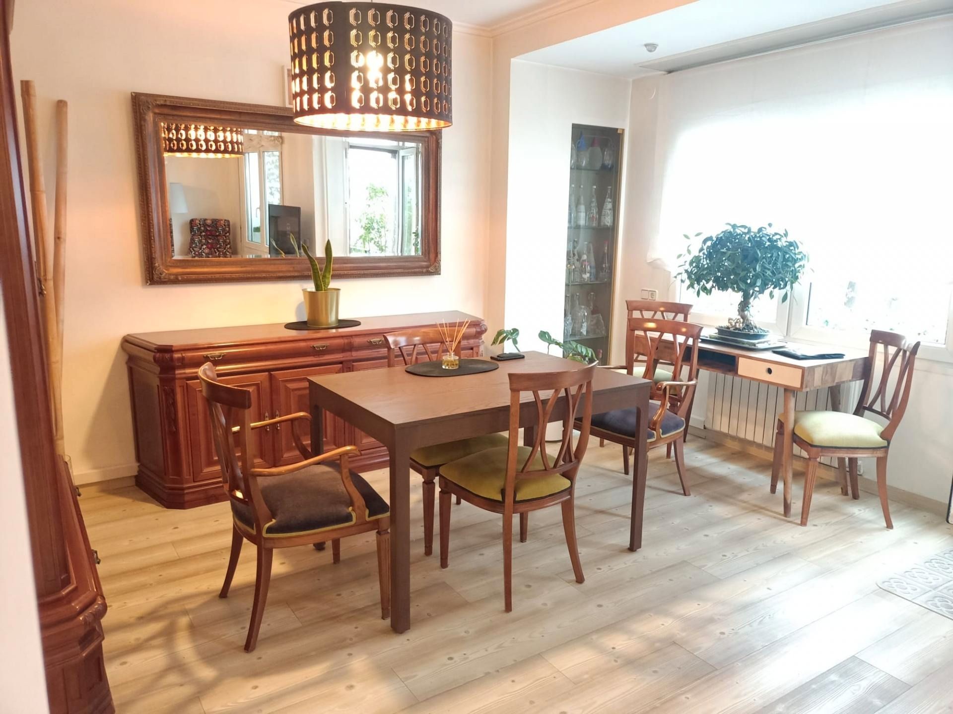 Dining room of Flat for sale in Sabadell  with Air Conditioner, Heating and Parquet flooring