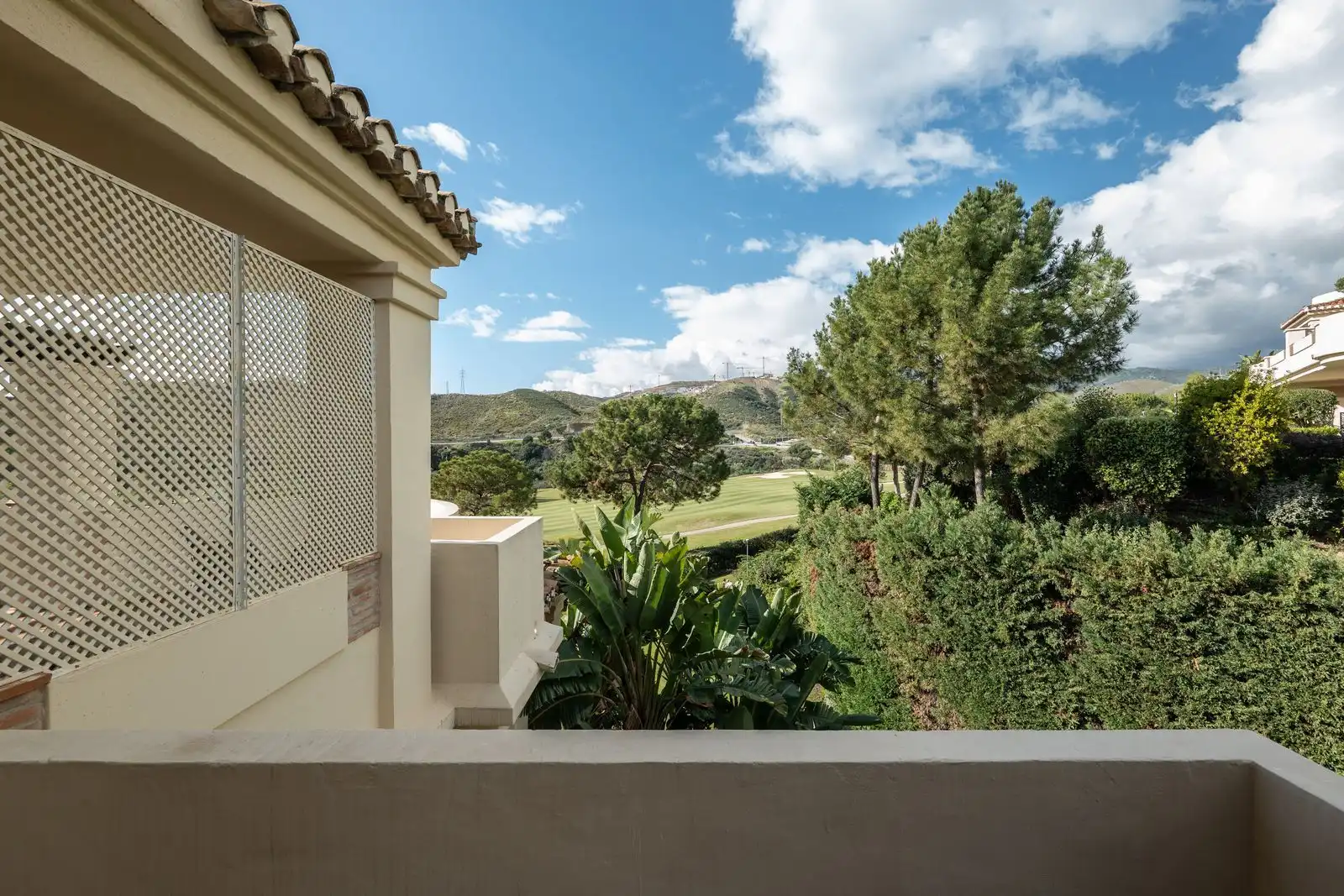 Garten von Wohnung zur Miete in Benahavís mit Klimaanlage, Privatgarten und Terrasse