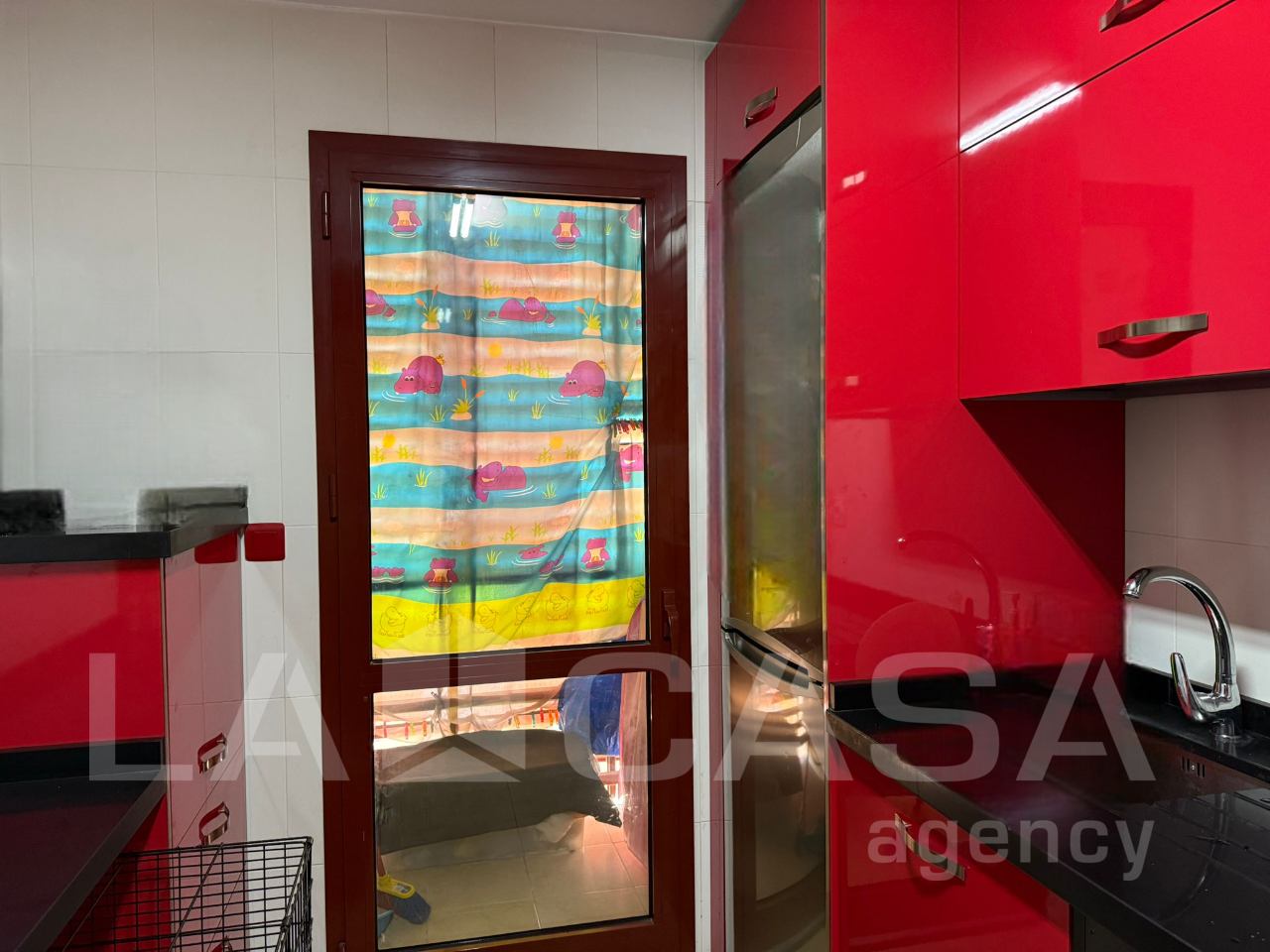 Kitchen of Flat for sale in Dos Hermanas  with Air Conditioner, Terrace and Storage room