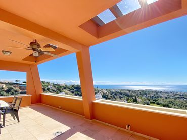 Àtic amb piscina en venda a Elviria - Cabopino