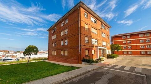 Foto 2 de Piso en venta en Alisal - San Román, Santander