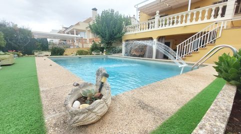 Chalet independiente con piscina reformada y vistas parciales al mar  Bahía Azul, Mallorca