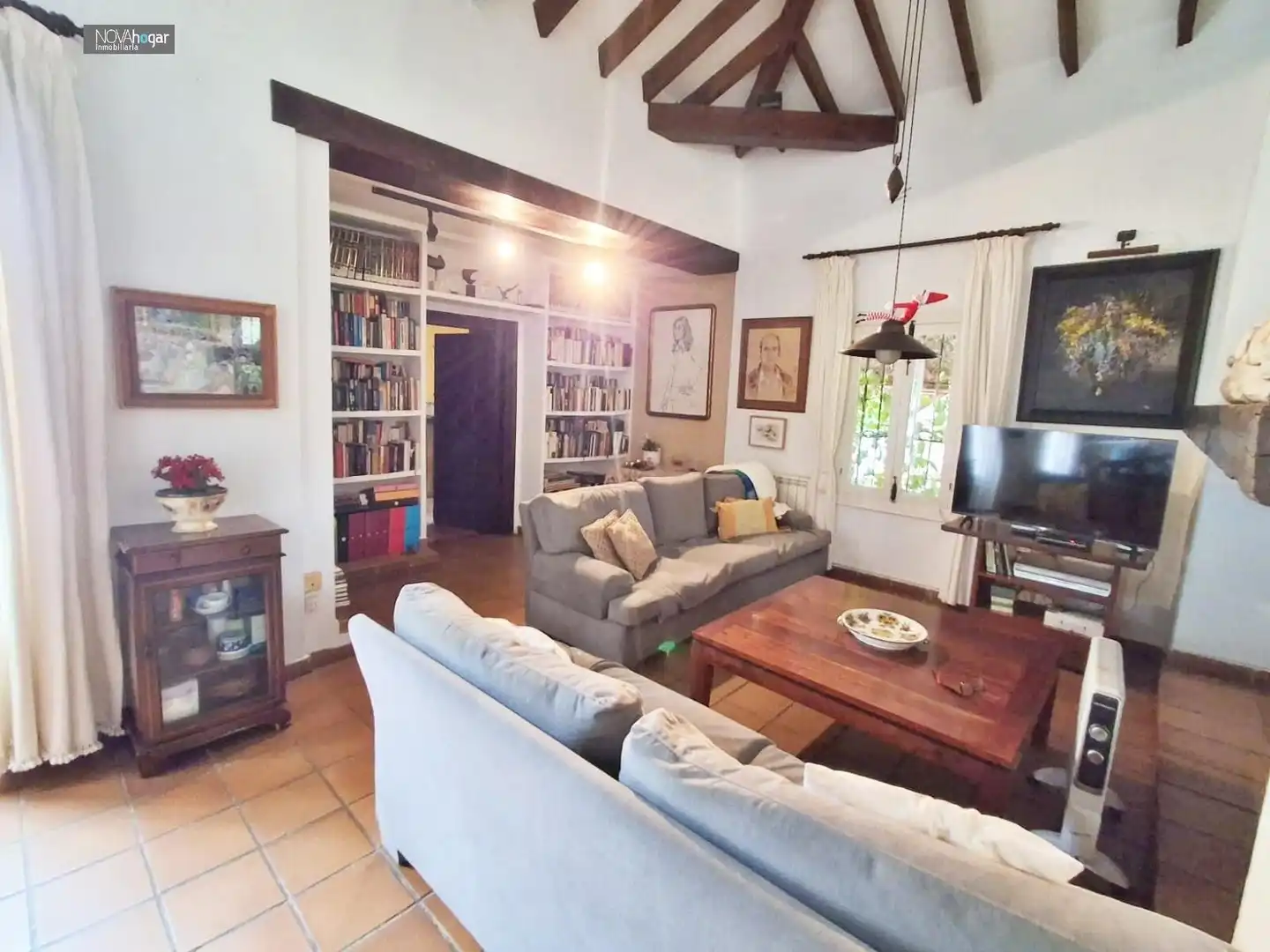 Sala d'estar de Finca rústica en venda en Málaga amb Aire condicionat, Calefacció i Jardí privat