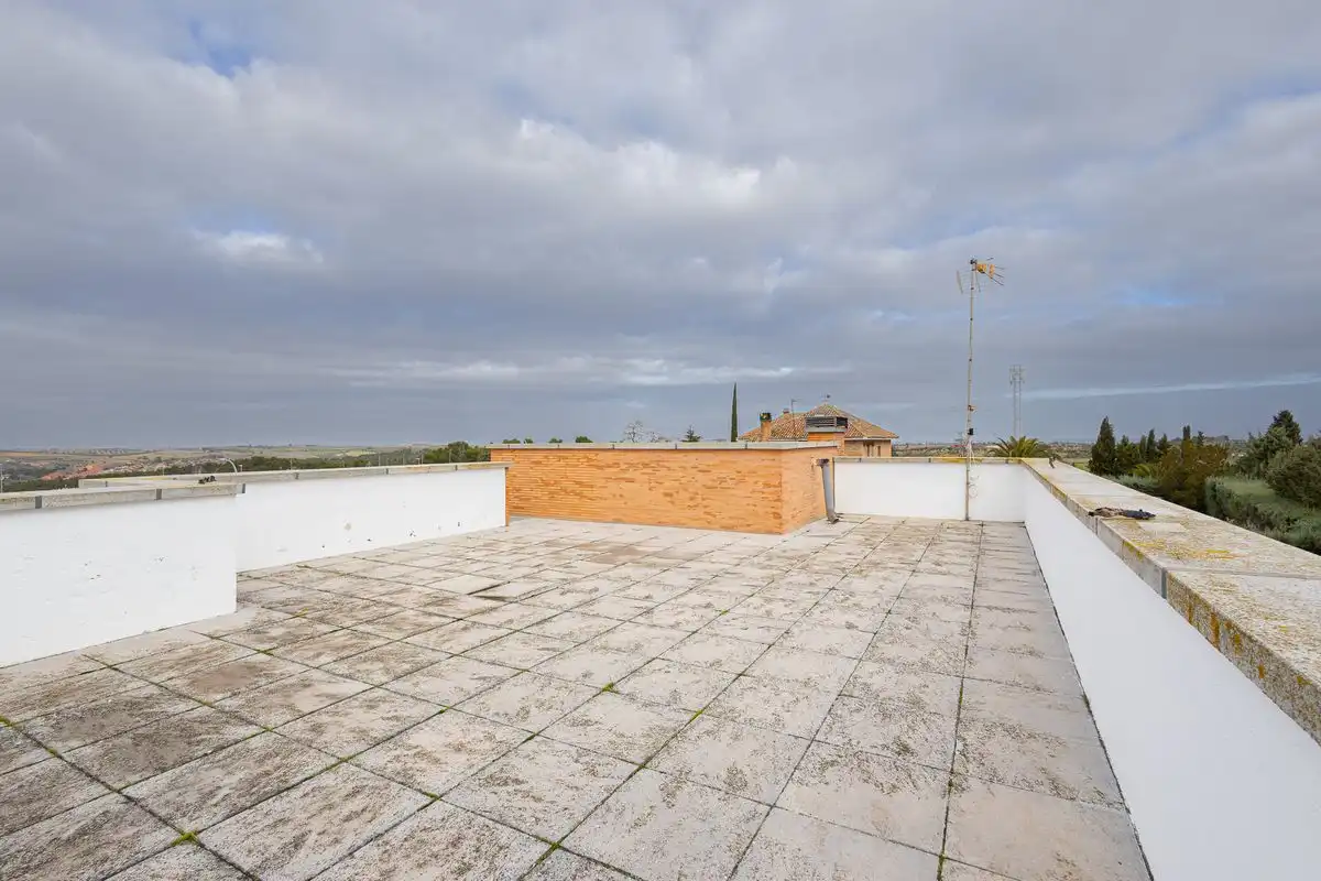 Chalet con terraza en venta en Calle Begonia, imagen 47