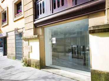 Business premises to rent in San Frantzisko Pasealekua Ibilbidea 12