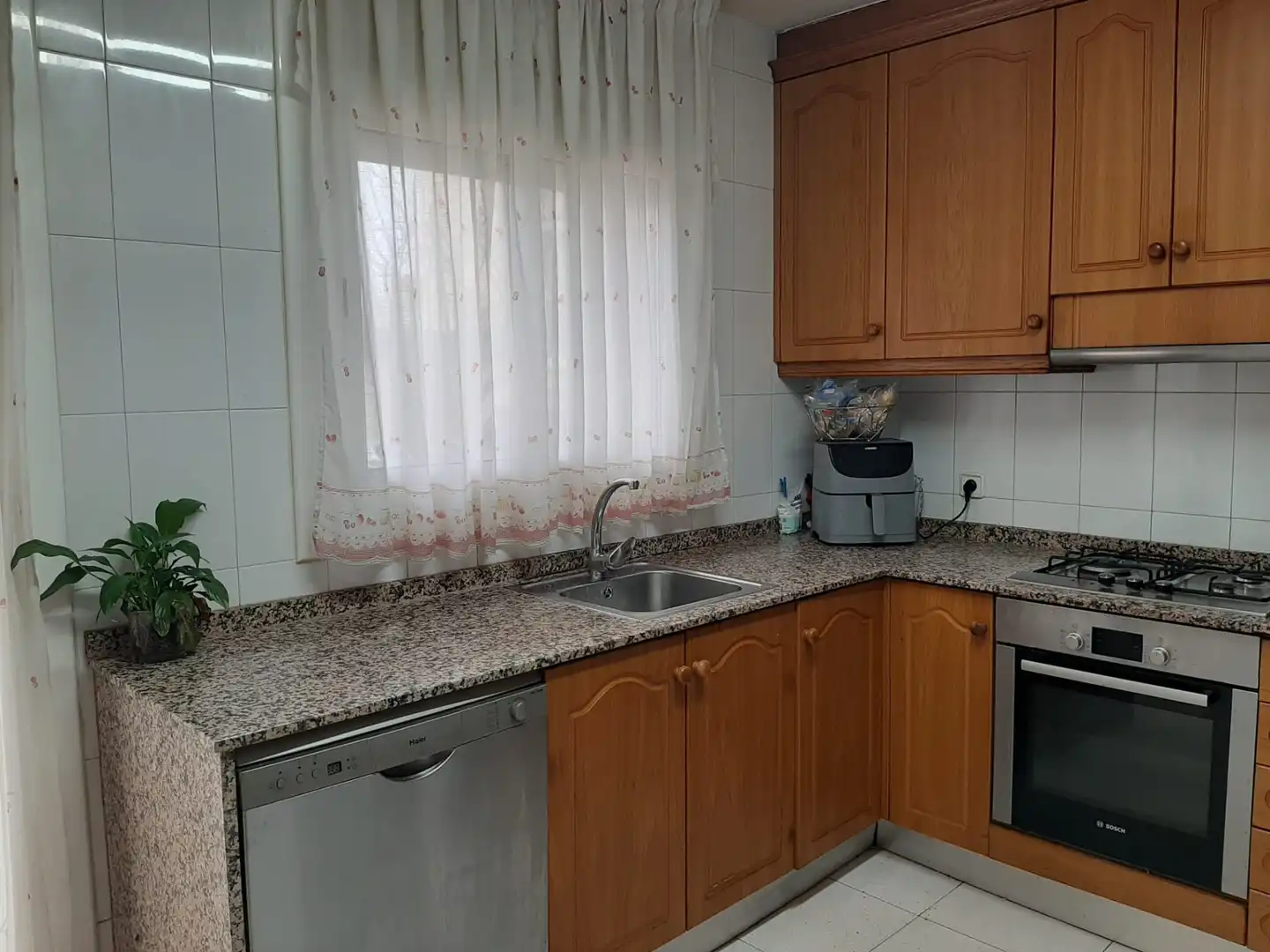 Cocina de Casa adosada en venta en Mollerussa con Aire acondicionado, Calefacción y Jardín privado