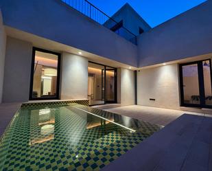 Piscina de Casa o xalet de lloguer en Sanlúcar la Mayor amb Aire condicionat, Terrassa i Piscina