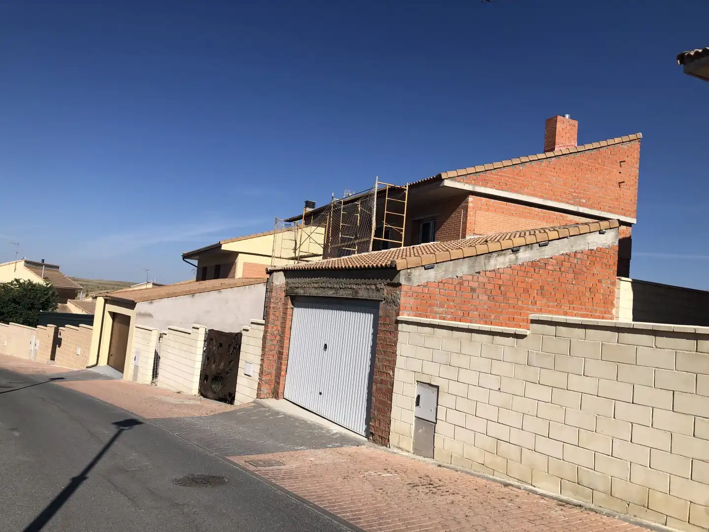 Vista exterior de Casa o chalet en venta en Bernuy de Porreros con Jardín privado