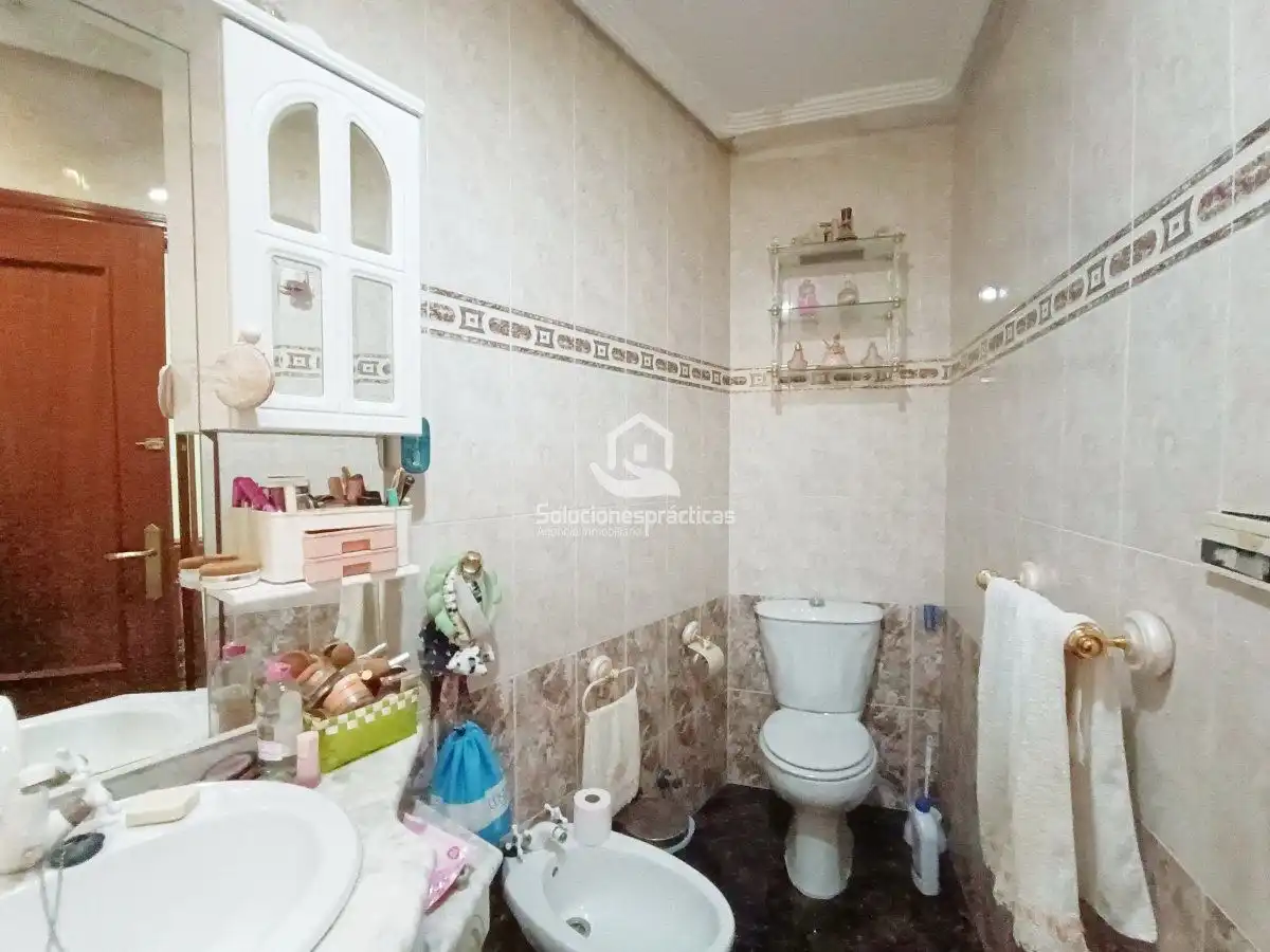 Bathroom of Houses for sale in Martos  with Air Conditioner and Terrace