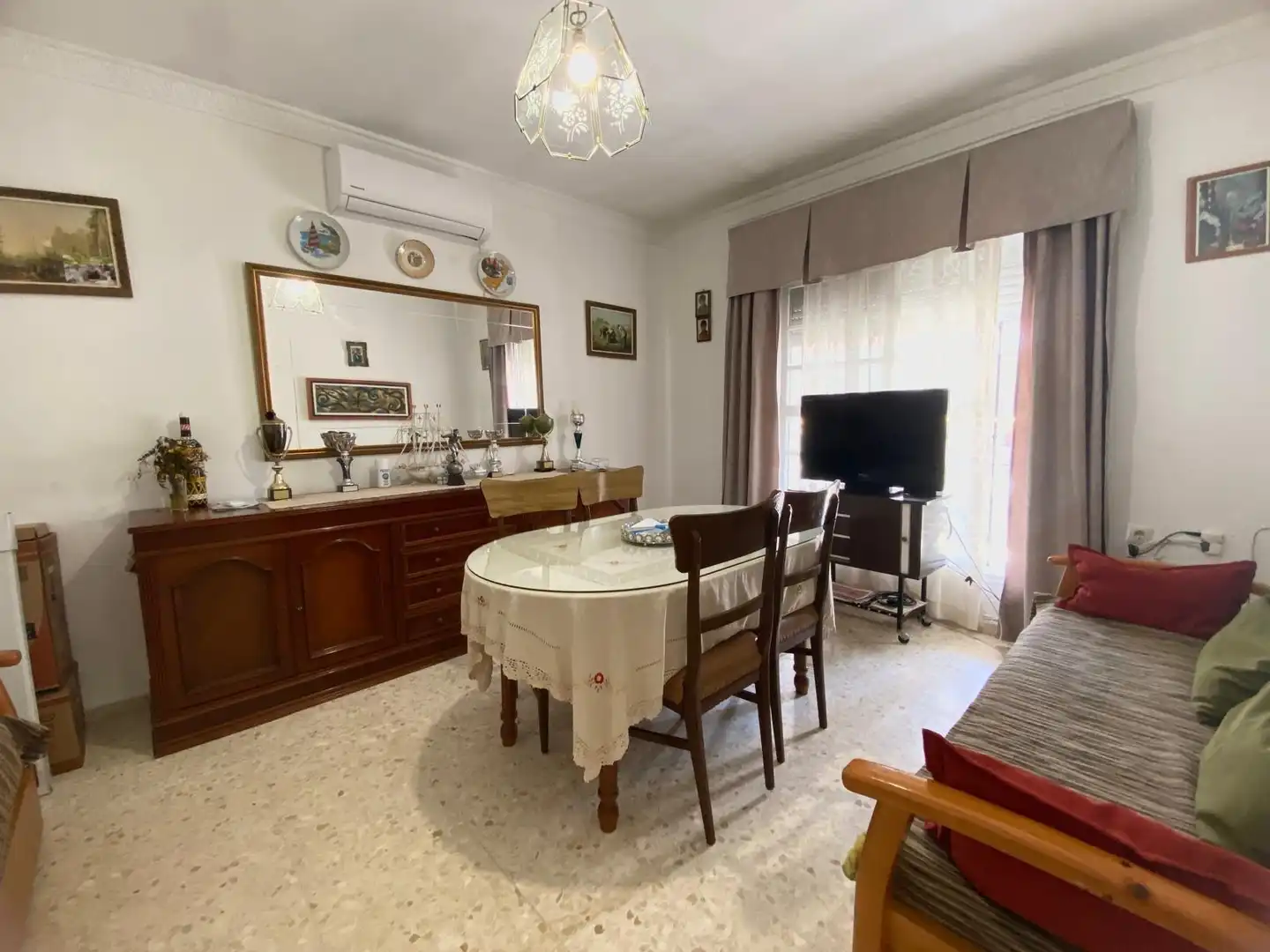 Living room of Houses for sale in Avenida de Rota