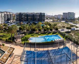 Piscina de Apartament en venda en Villajoyosa / La Vila Joiosa amb Aire condicionat, Jardí privat i Terrassa