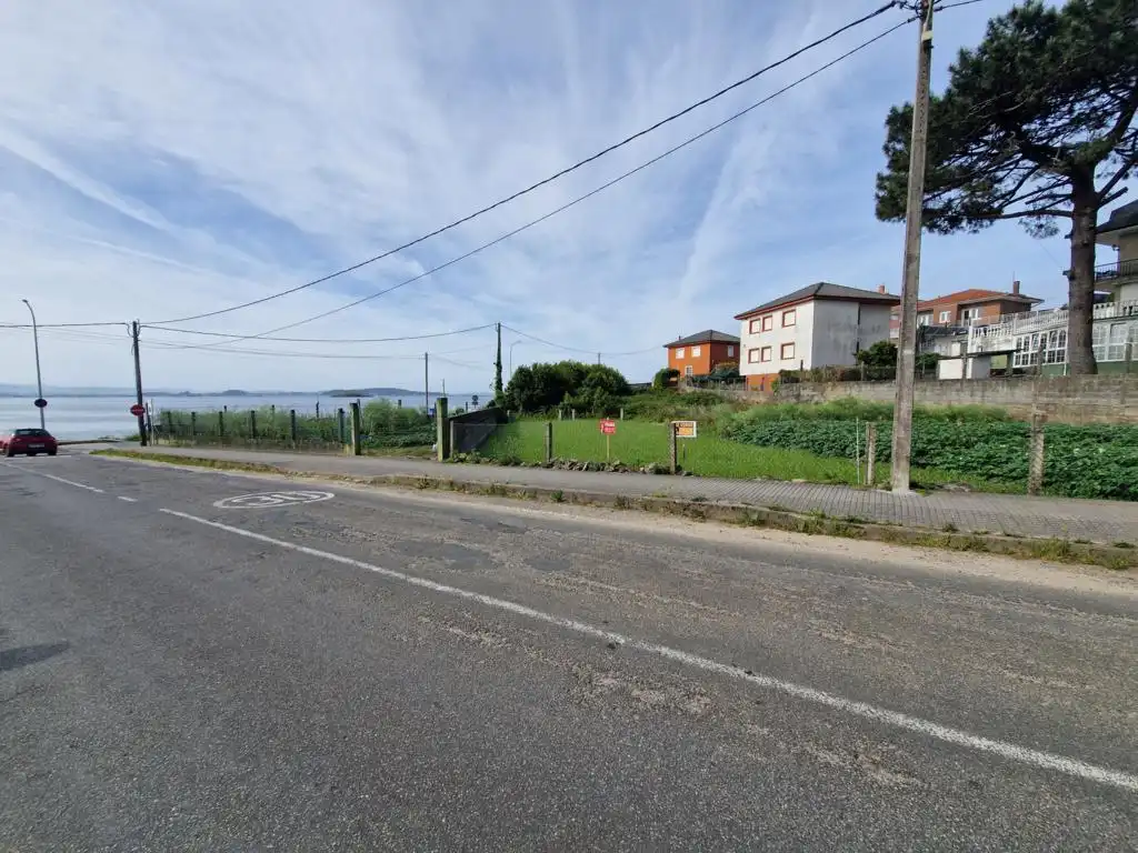 Land for sale in Boiro