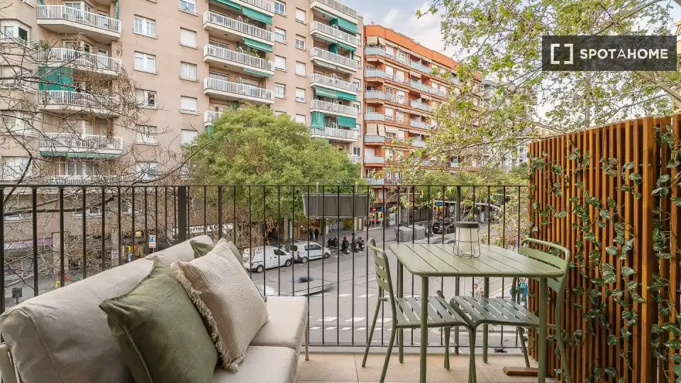 Habitació a Sants-Badal