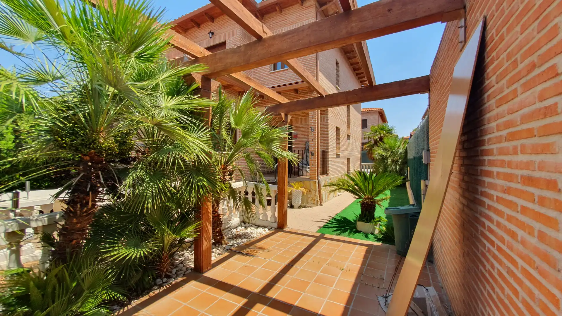 Terrassa de Casa adosada en venda en Olías del Rey amb Aire condicionat, Calefacció i Jardí privat