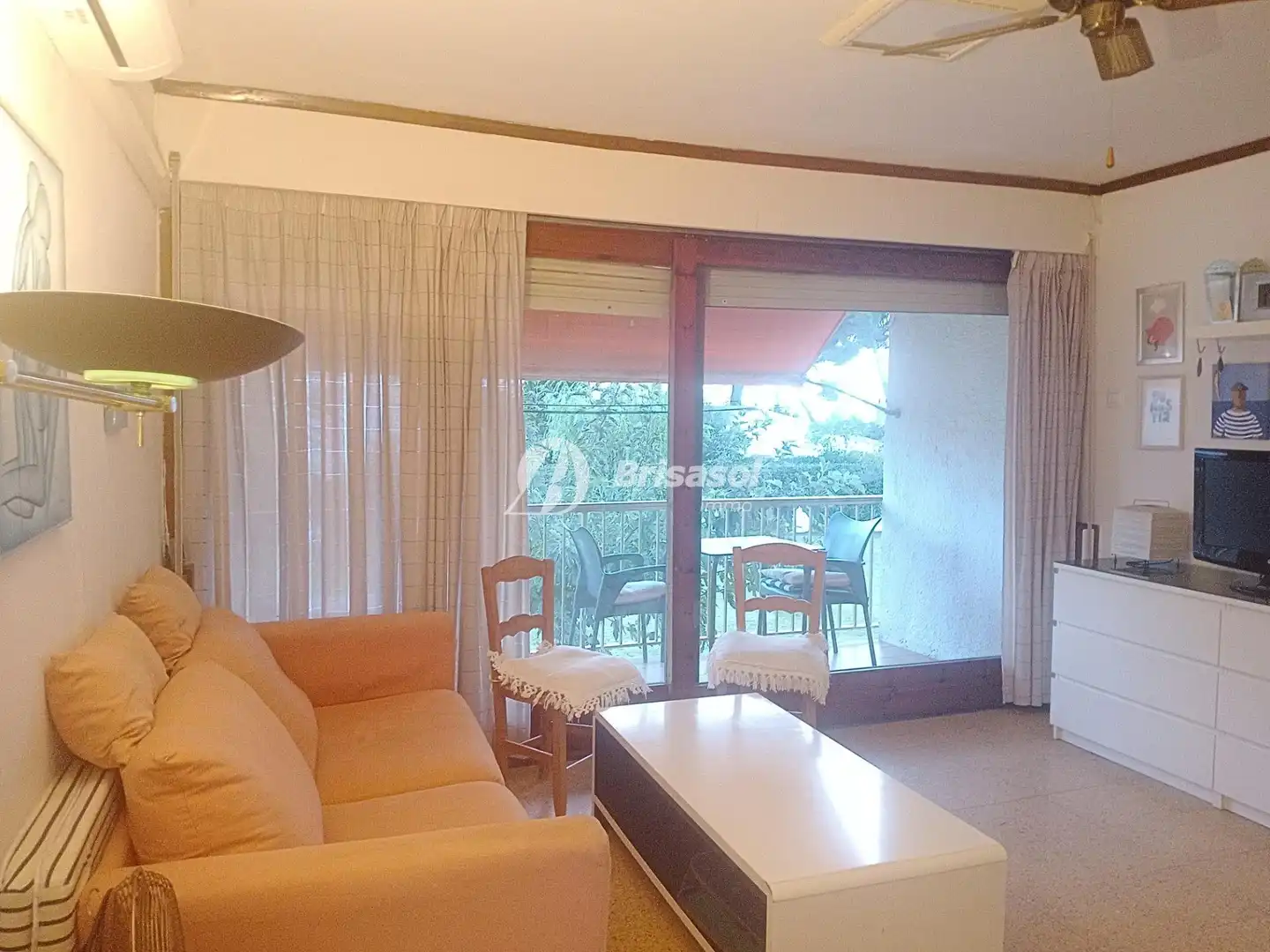 Wohnzimmer von Wohnung zum Verkauf in Cambrils mit Klimaanlage, Privatgarten und Terrasse