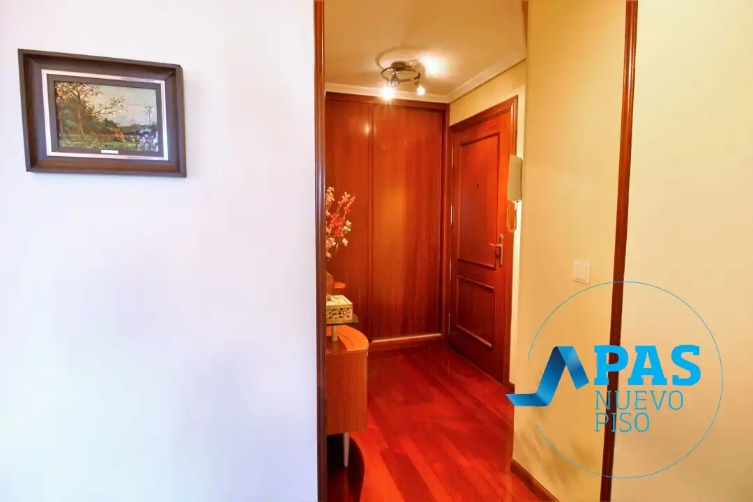 Flat for sale in Calle Justicia, Cuatro Caminos