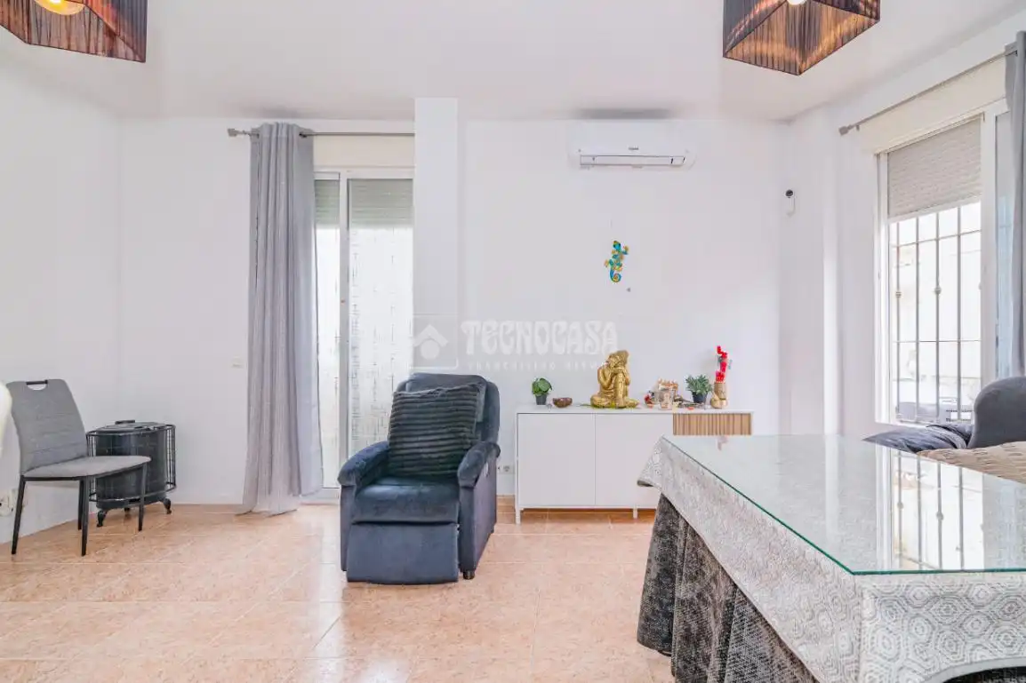 Sala de estar de Casa adosada en venta en Fuente Vaqueros