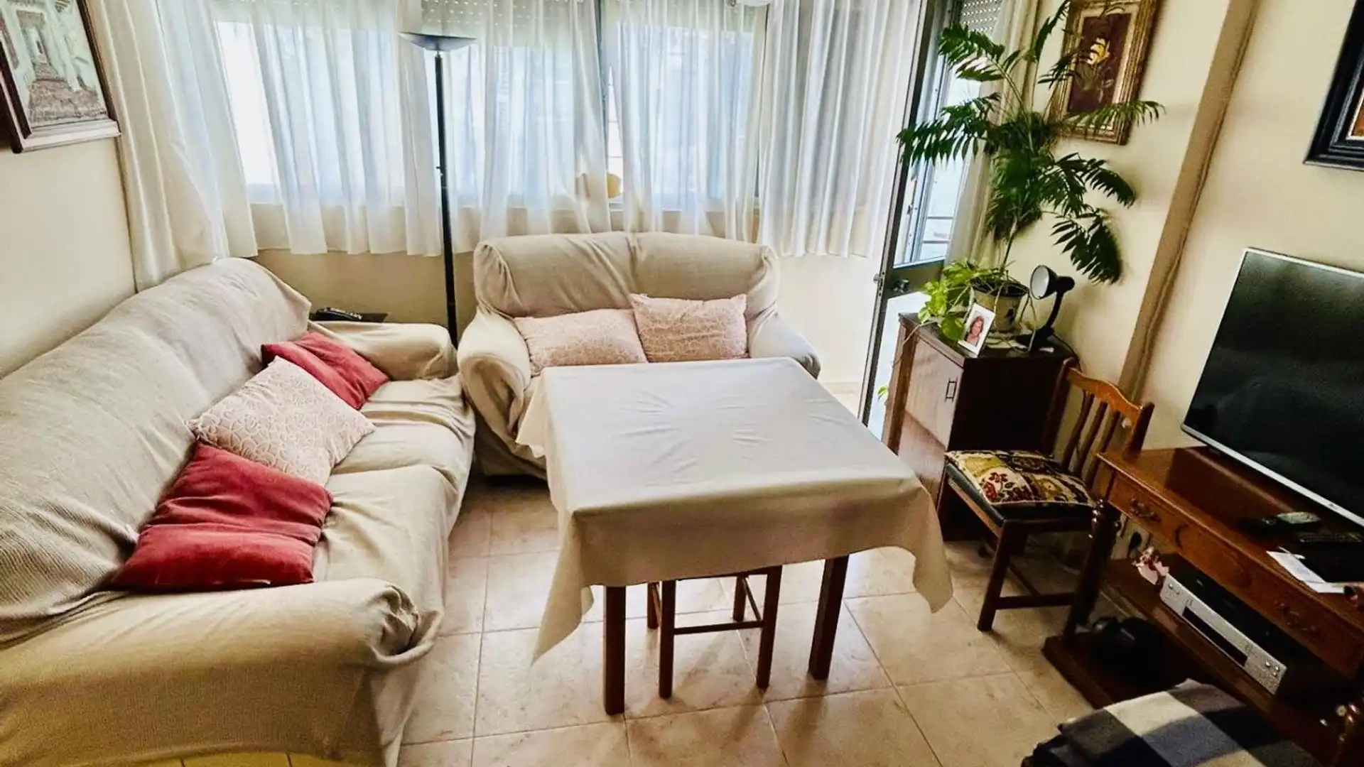 Living room of Flat for sale in Vélez-Málaga  with Air Conditioner and Terrace
