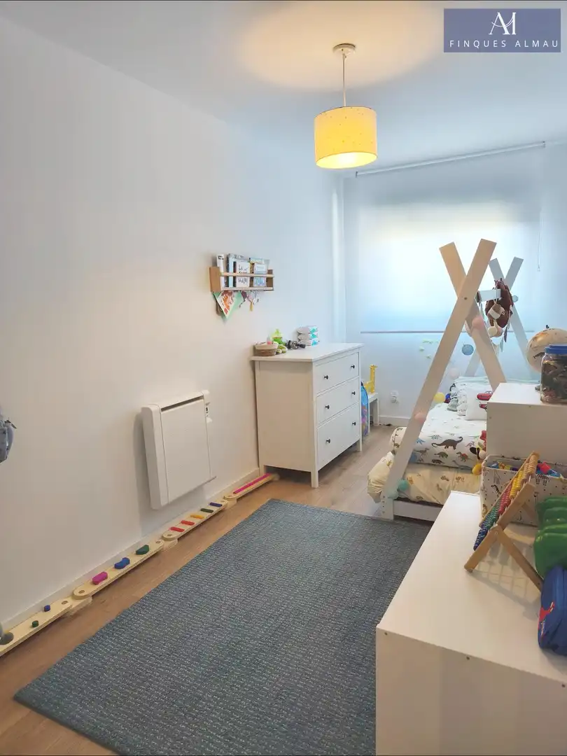 Dormitori de Casa adosada en venda en Calafell amb Calefacció, Jardí privat i Parquet