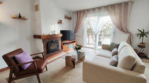 Foto 5 de Casa adosada en venda a Calle Jazmín, Velilla de San Antonio, Madrid