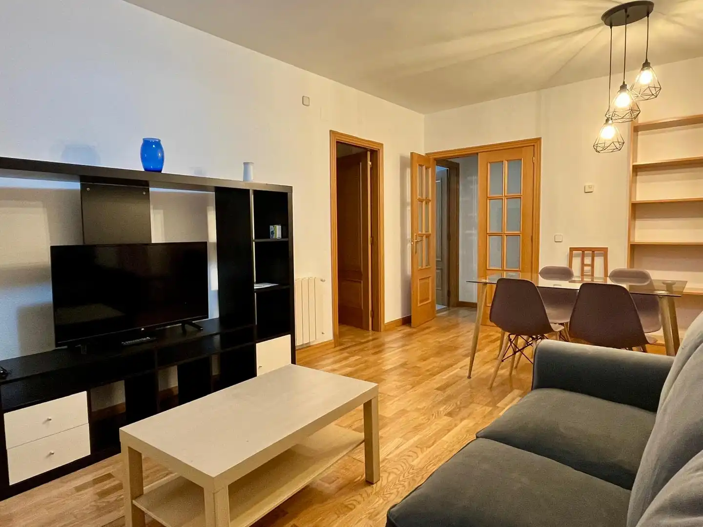 Living room of Flat for share in Villanueva de la Cañada  with Heating, Parquet flooring and Terrace