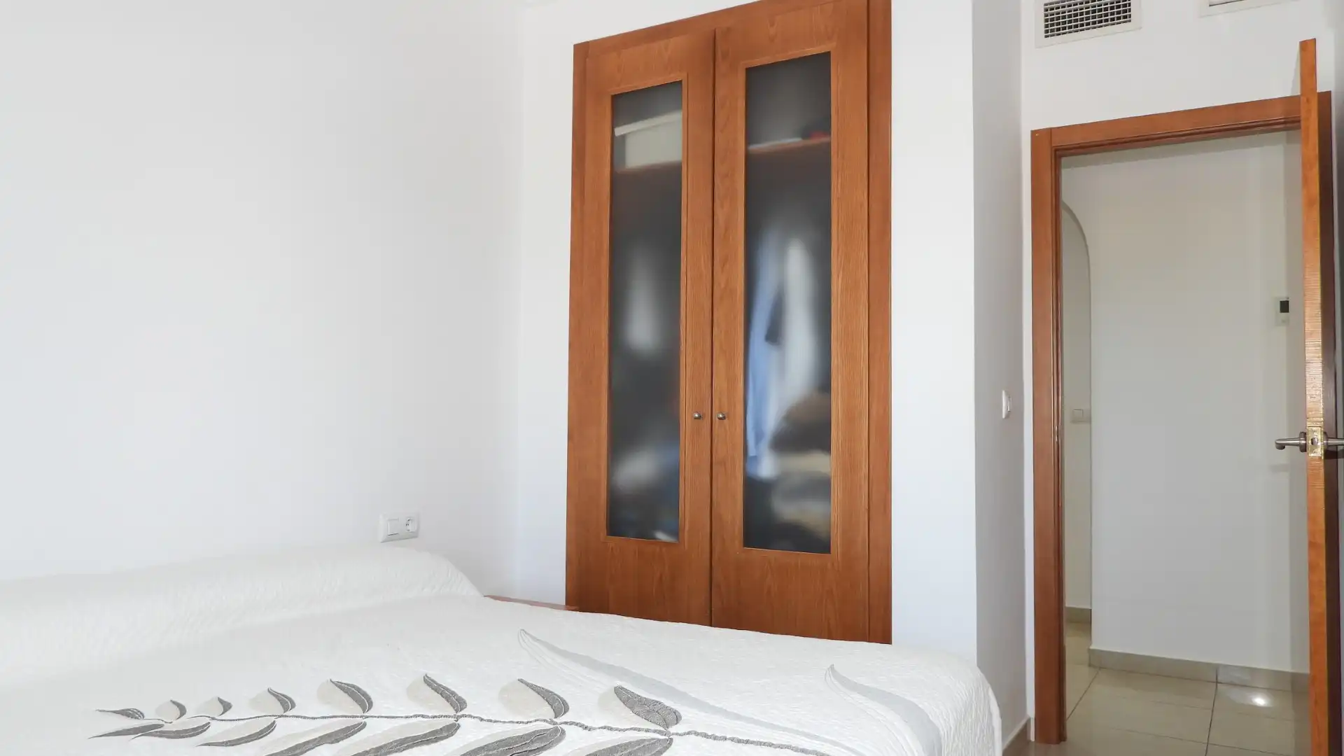 Dormitori de Apartament en venda en La Manga del Mar Menor amb Aire condicionat, Calefacció i Terrassa