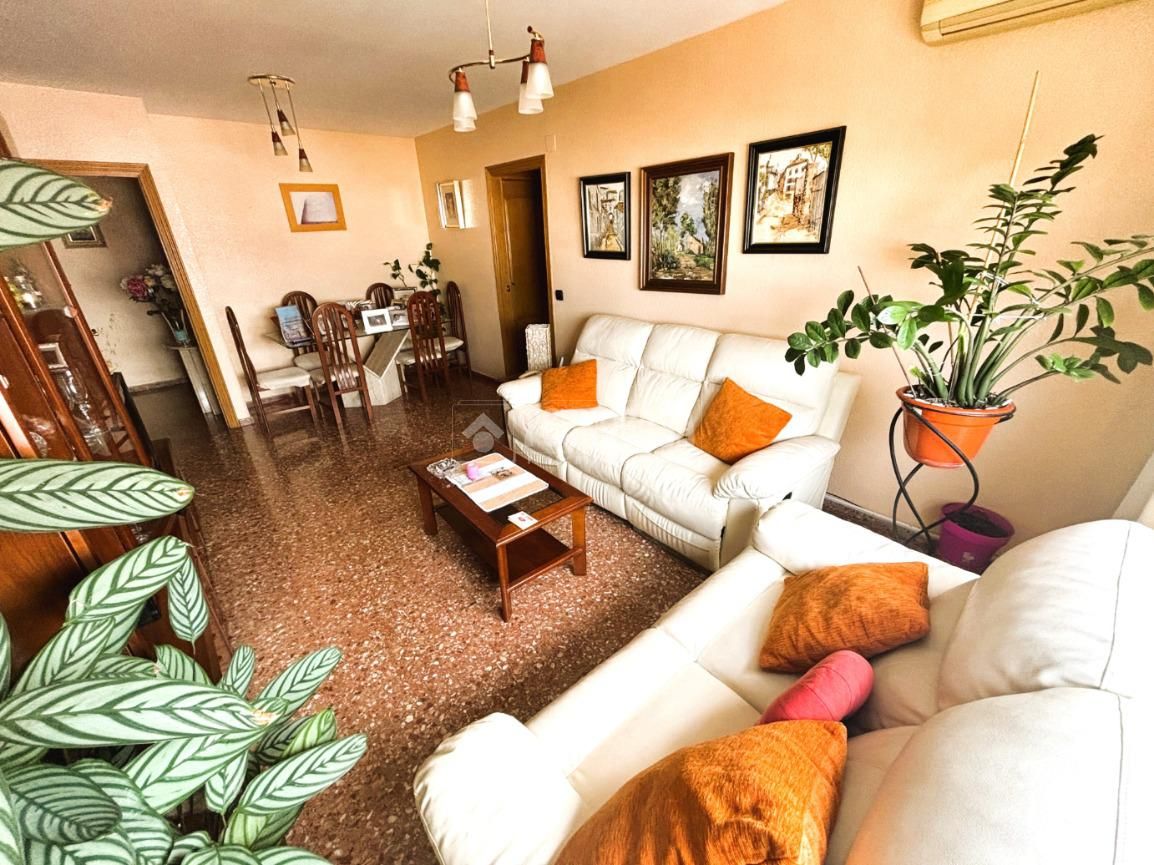 Sala de estar de Piso en venta en  Valencia Capital con Aire acondicionado y Balcón