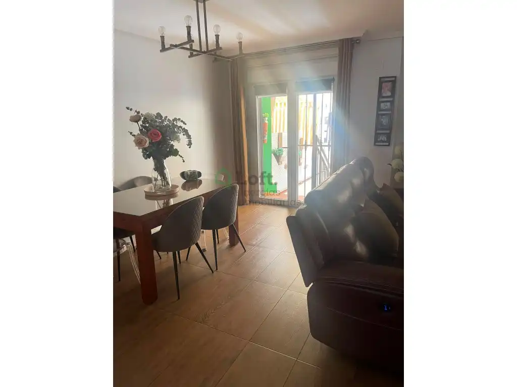 Terraced house with pool for sale in Avenida Elvas, imagen 6