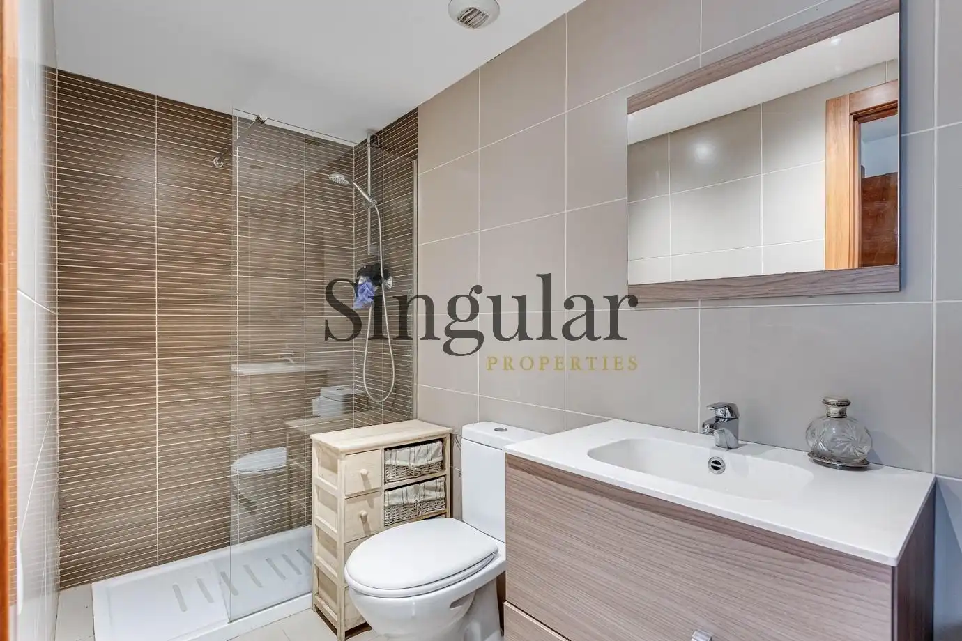Habitación de Piso en venta en Badalona con Calefacción, Jardín privado y Parquet