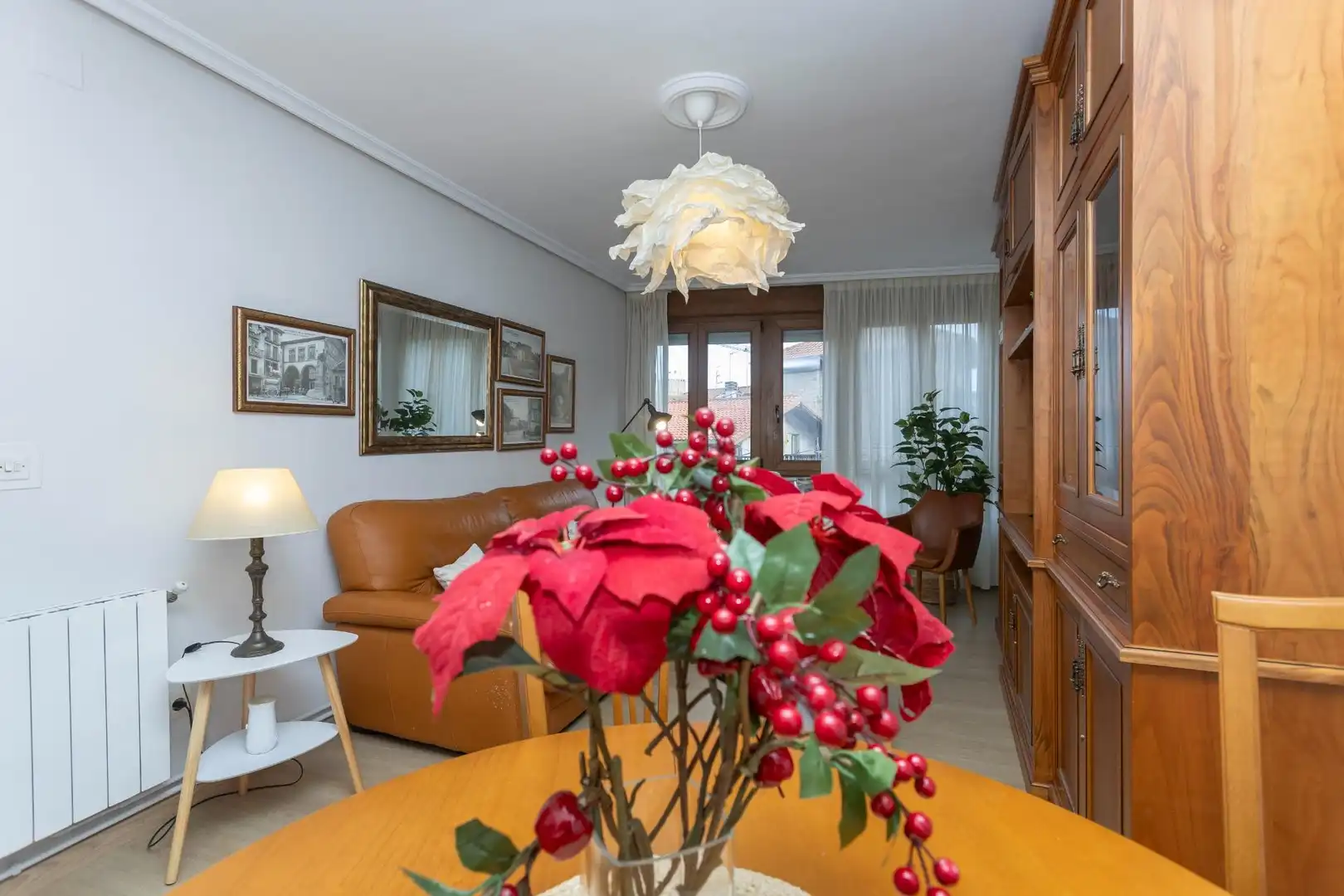 Sala de estar de Piso en venta en San Vicente de la Barquera con Calefacción