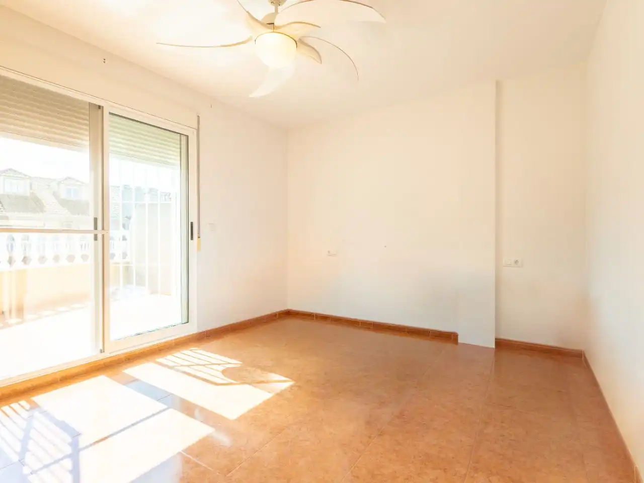 Dormitori de Casa o xalet en venda en Los Alcázares amb Terrassa i Balcó