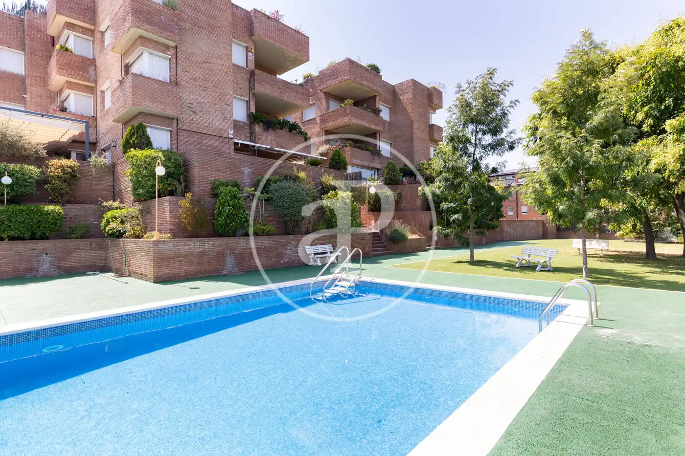 Piscina de Pis en venda en Sant Cugat del Vallès amb Aire condicionat, Calefacció i Jardí privat