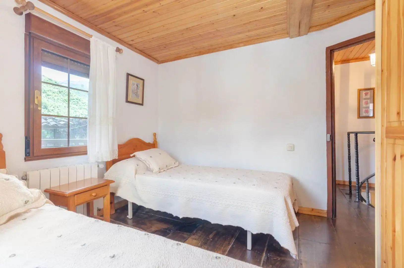 Dormitori de Casa o xalet en venda en Ribera de Arriba amb Calefacció, Jardí privat i Terrassa