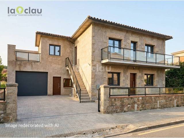 Casa-chalet en Venta en Paseo Prat en L'Estany